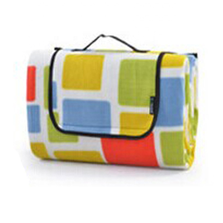 पिकनिक ह्यान्डलका लागि वाटरप्रूफ-ब्याक गरिएको ठूलो क्याम्पिङ म्याट